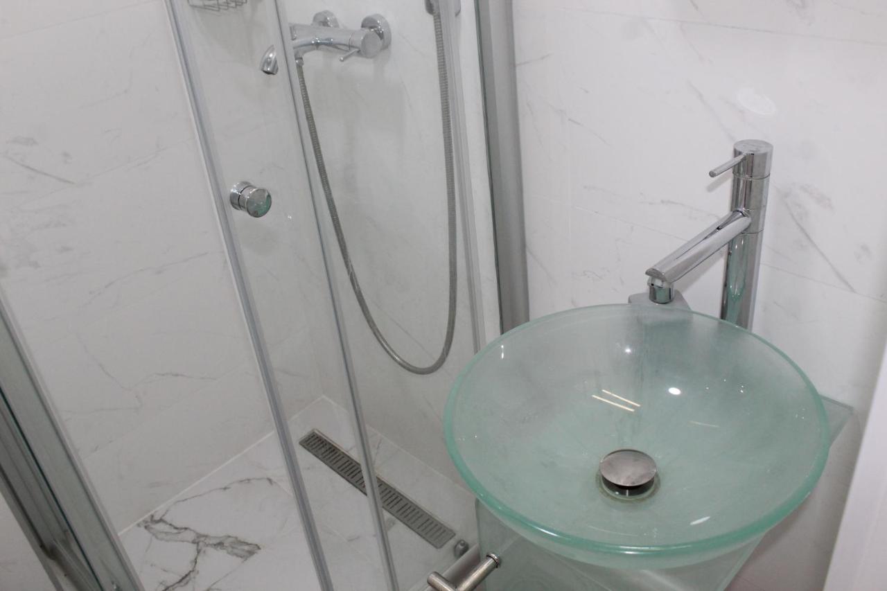 Exclusive Apartment Belgrado Buitenkant foto